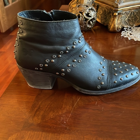 Black ankle booties. Gunmetal studding over boots as shown on photos. - Picture 4 of 4